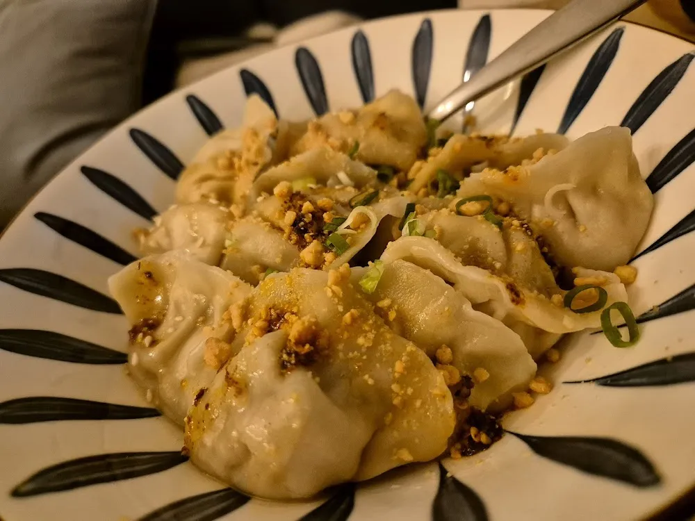 Raviolis Sauce Sichuanaise