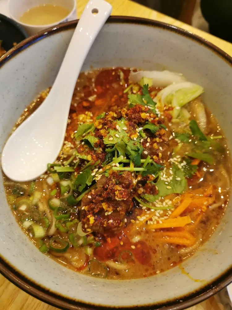 Soupe de Nouilles Au Boeuf Sichuanaise
